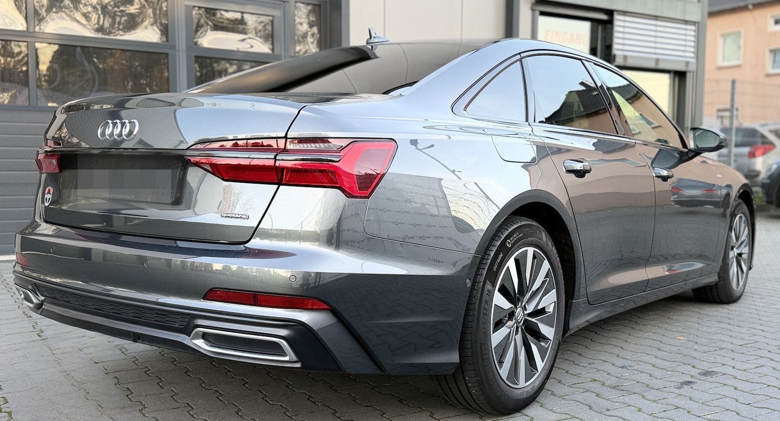 Audi A6 / 35 TDI / S-Line / 360° Kamera / Keyless foto 8