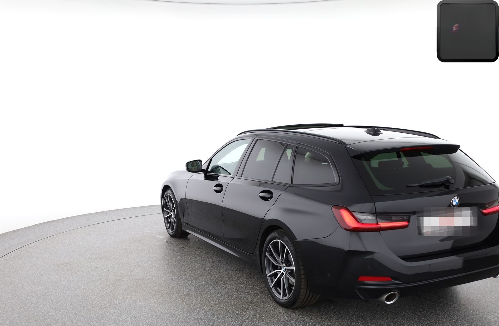BMW 320 d T xDrive SHADOW LINE KAMERA,AMBIENTE,PANO foto 3