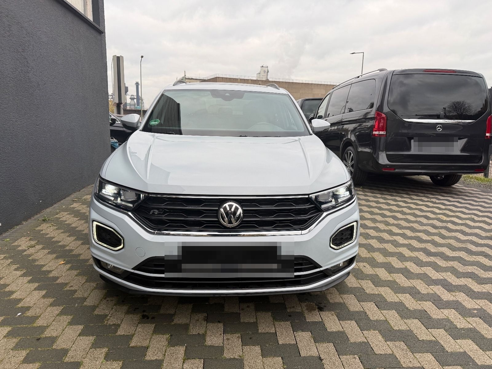 Volkswagen T-Roc Sport 4M R Line Pano-Dach Alcantara Ahk foto 6