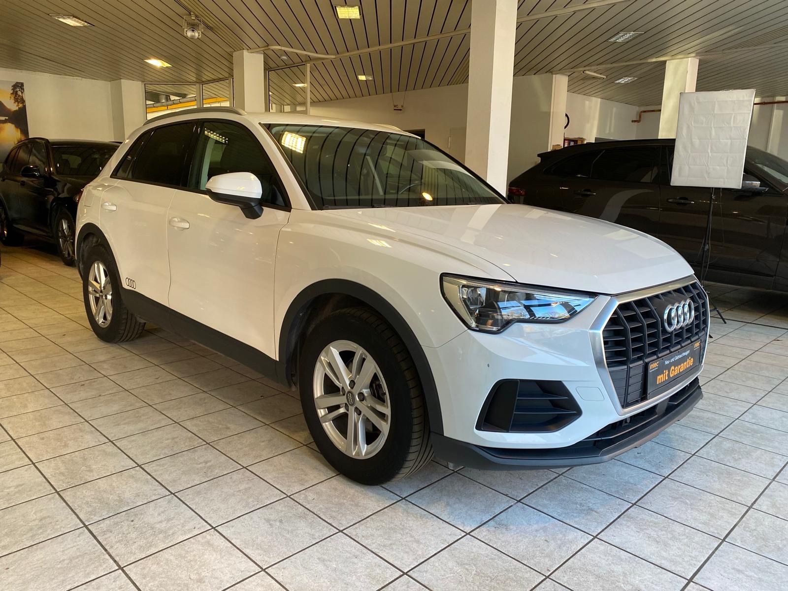 Audi Q3 35 TDI basis foto 3