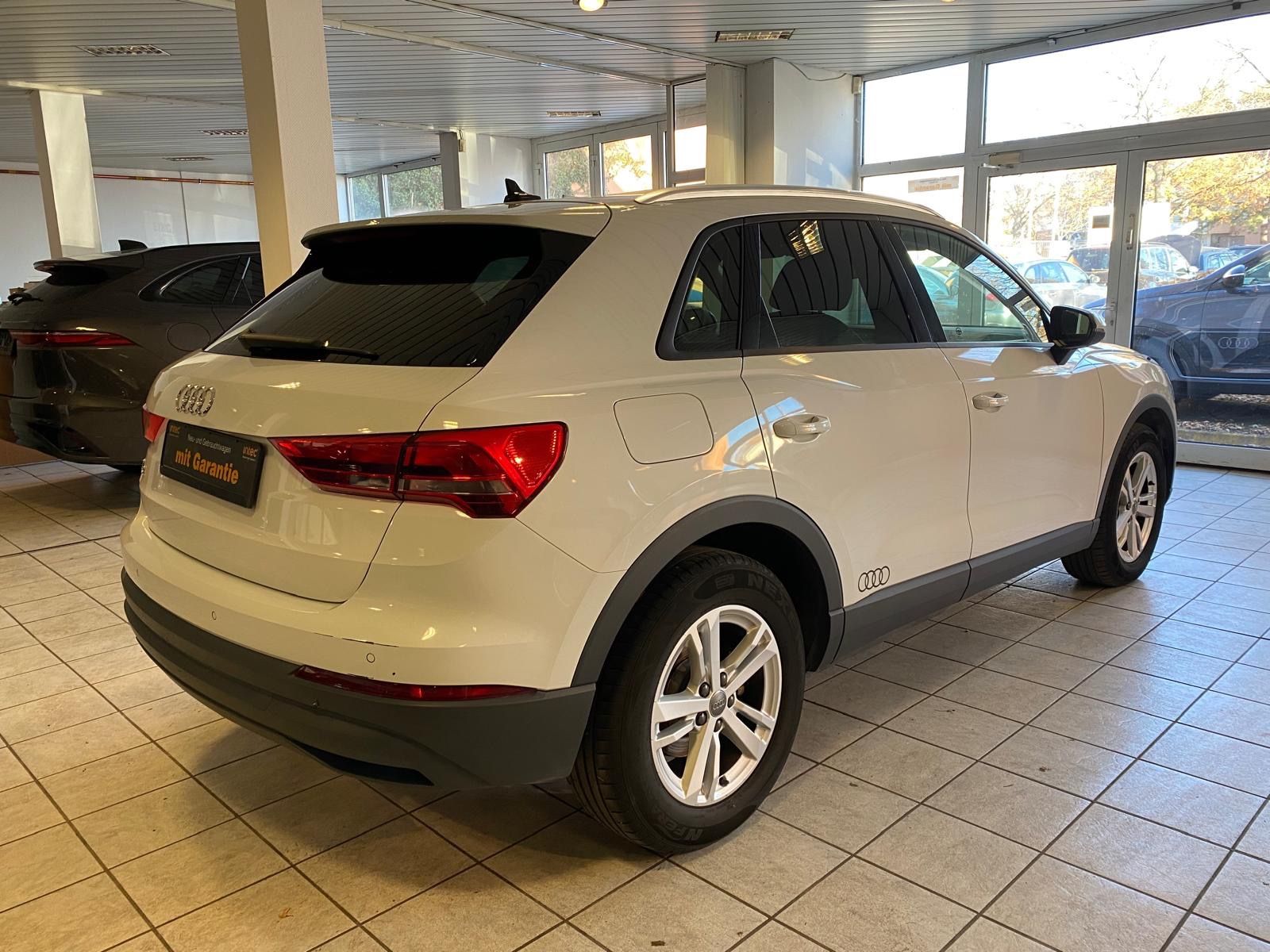 Audi Q3 35 TDI basis foto 4