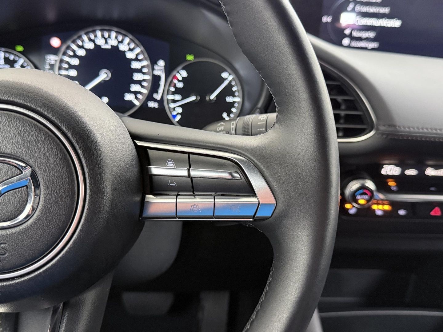 Mazda 3 2.0 e-SkyActiv-X M Hybrid 186 Luxury Leder | B foto 25