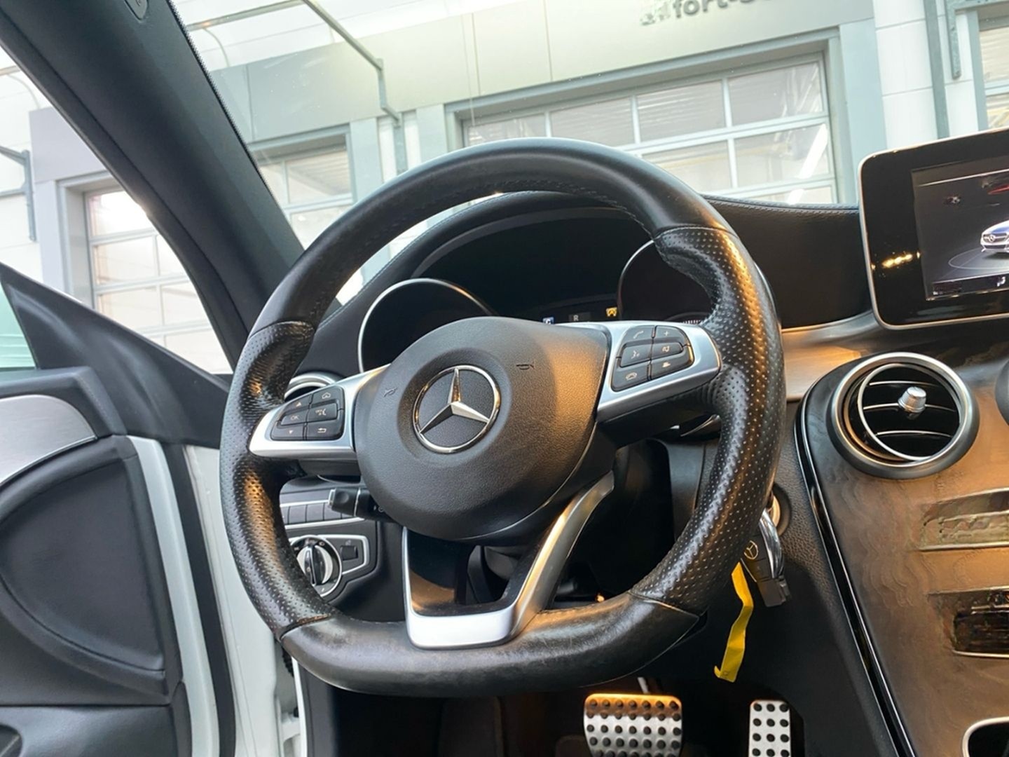 Mercedes-Benz C 180 Coupe 7G-TRONIC AMG Line *LED*HUD*Airmatic foto 11