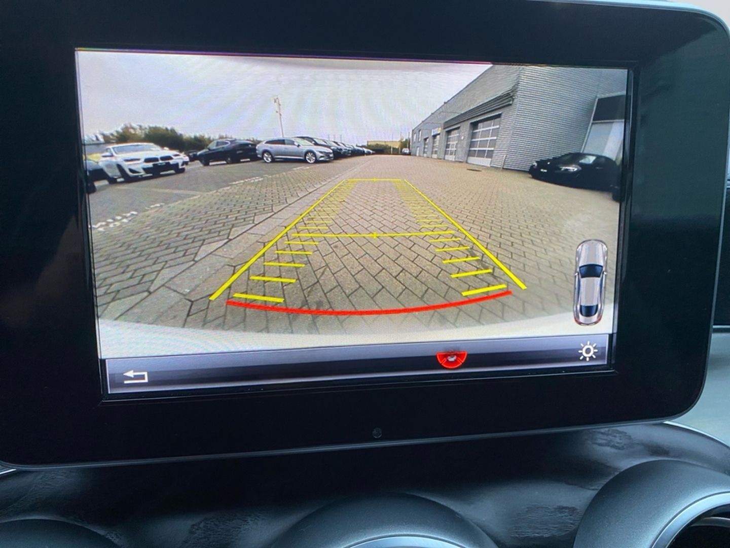 Mercedes-Benz C 180 Coupe 7G-TRONIC AMG Line *LED*HUD*Airmatic foto 13