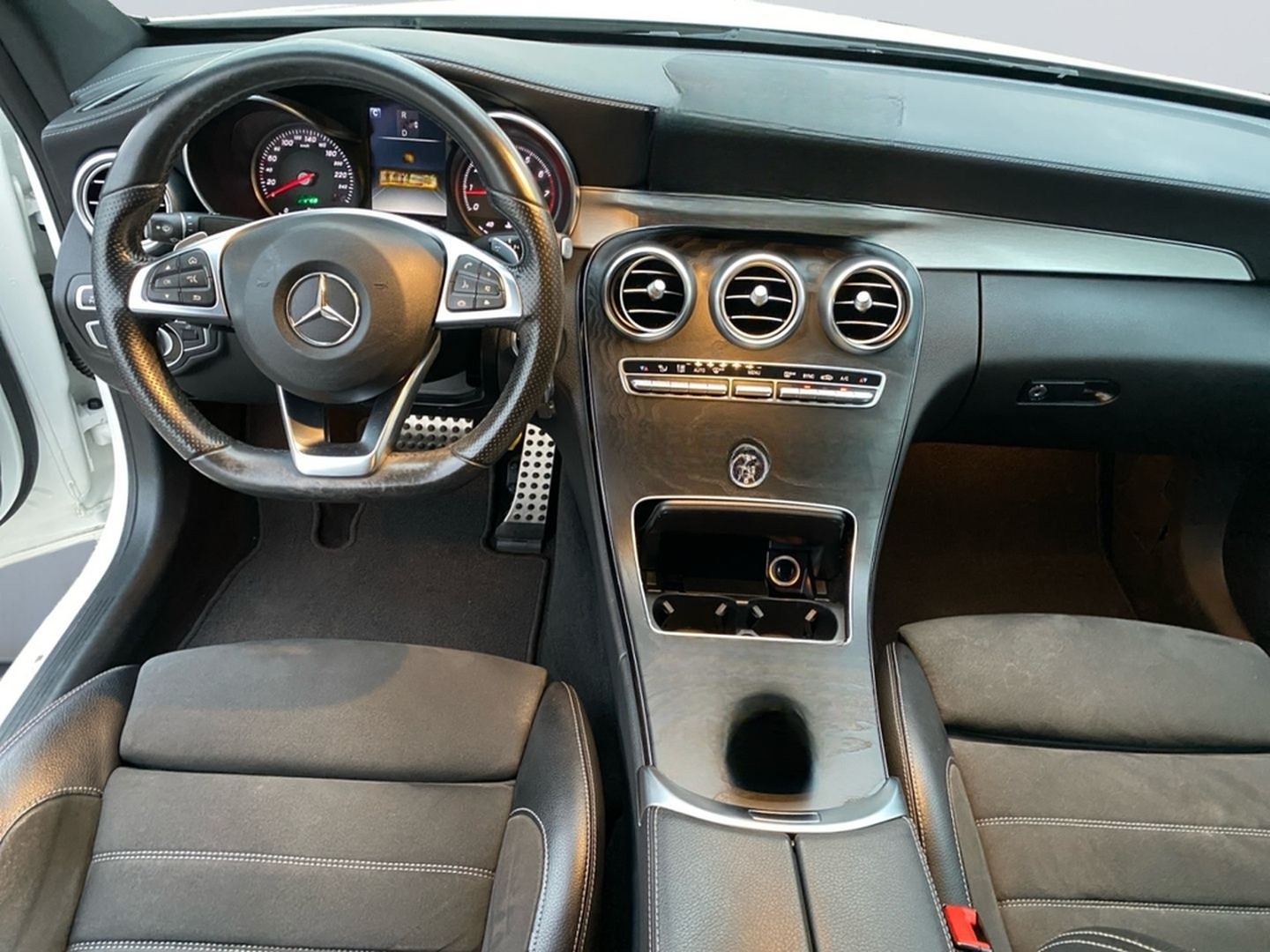 Mercedes-Benz C 180 Coupe 7G-TRONIC AMG Line *LED*HUD*Airmatic foto 9