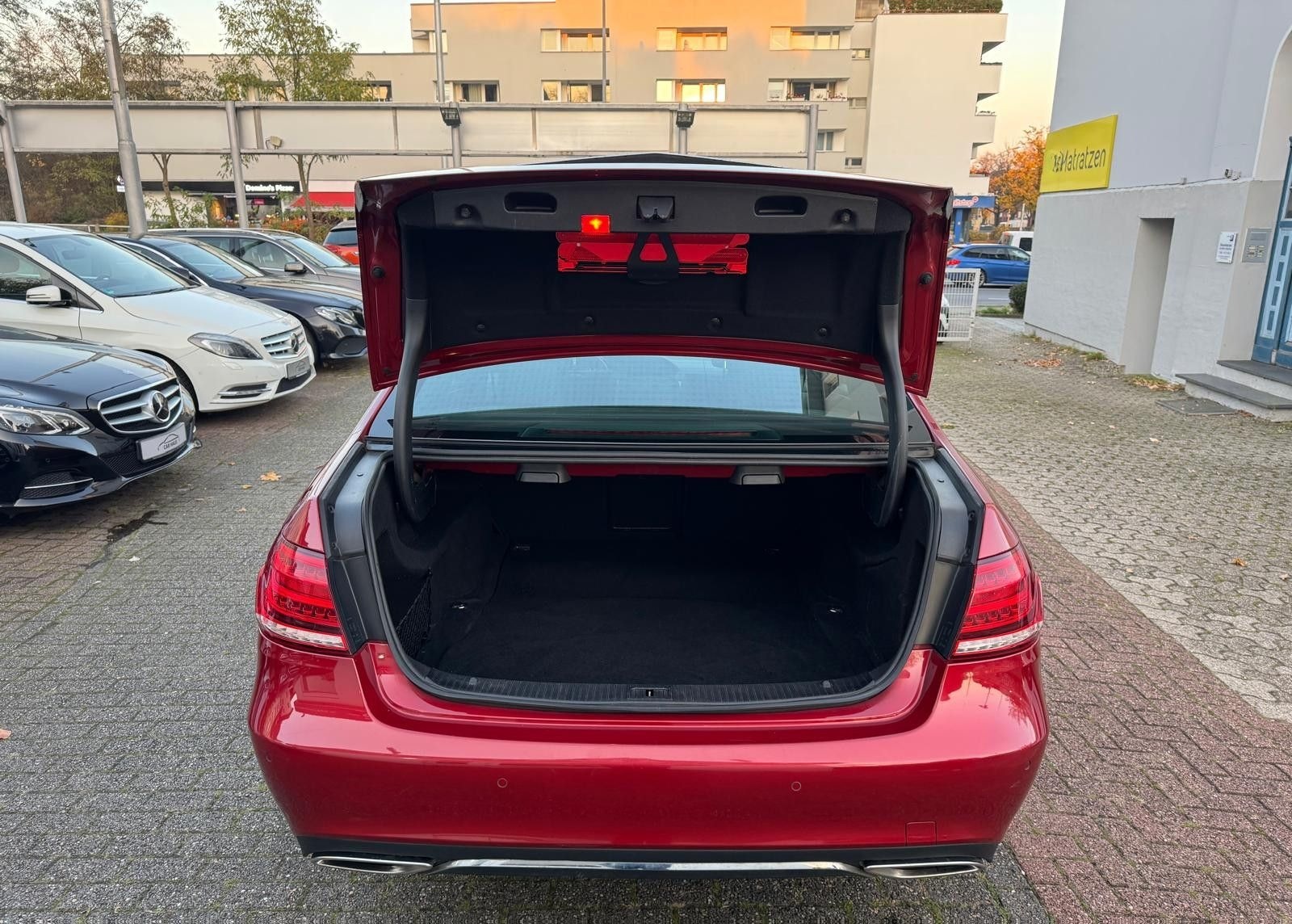 Mercedes-Benz E 250 CGI BlueEfficiency Avantgarde foto 18