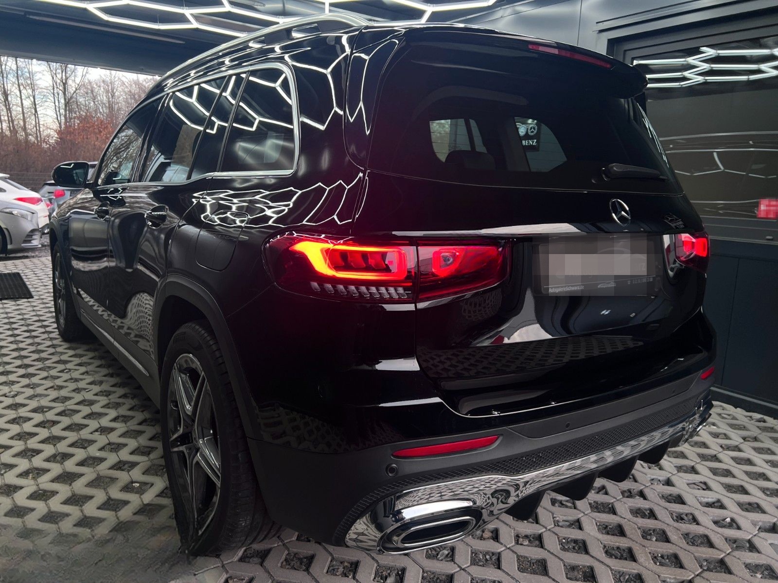 Mercedes-Benz GLB 200d 8G AMG-LINE DIST+TOTW AUGR+KAM SHZ AMBT foto 6