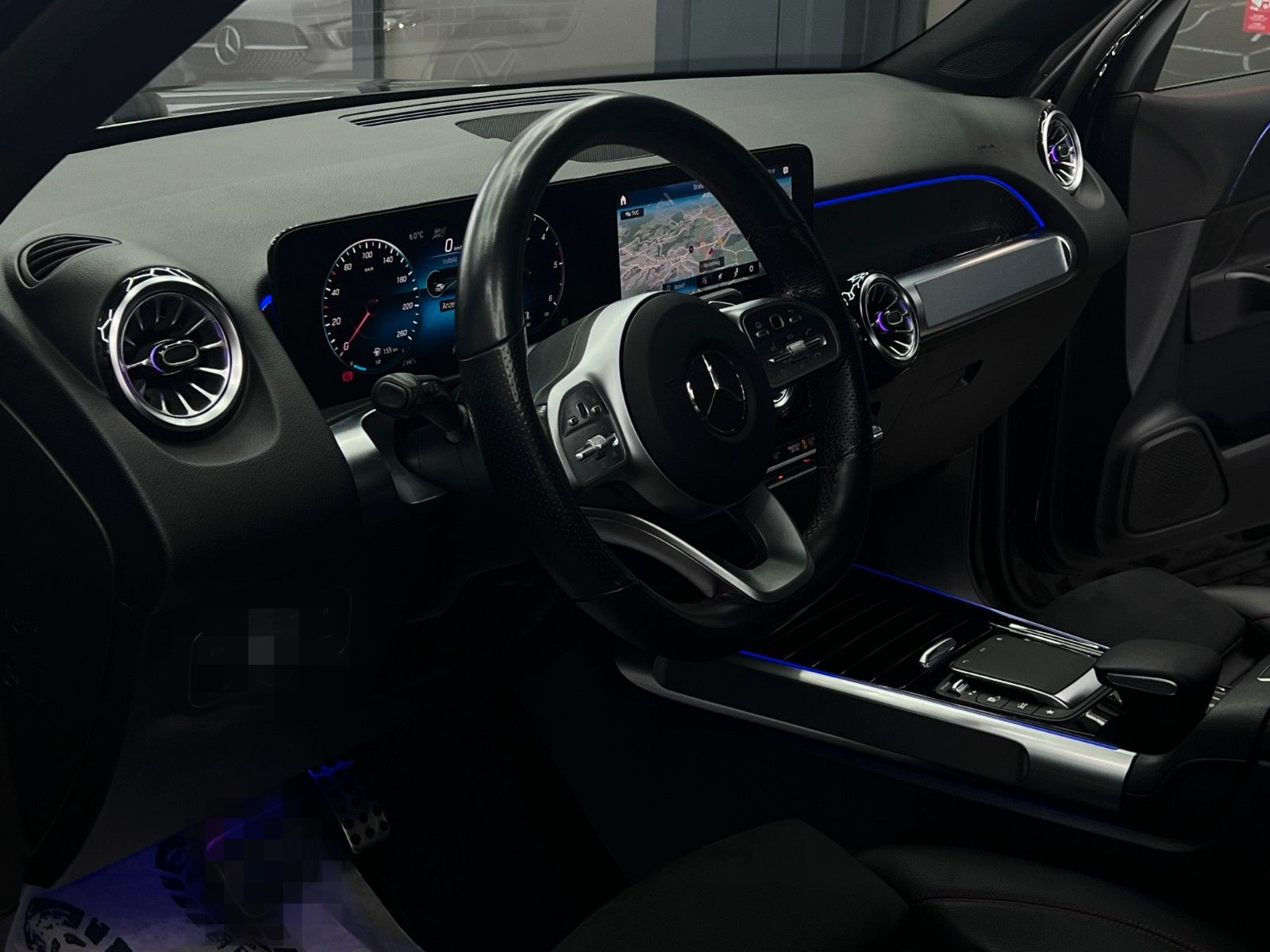 Mercedes-Benz GLB 200d 8G AMG-LINE DIST+TOTW AUGR+KAM SHZ AMBT foto 10