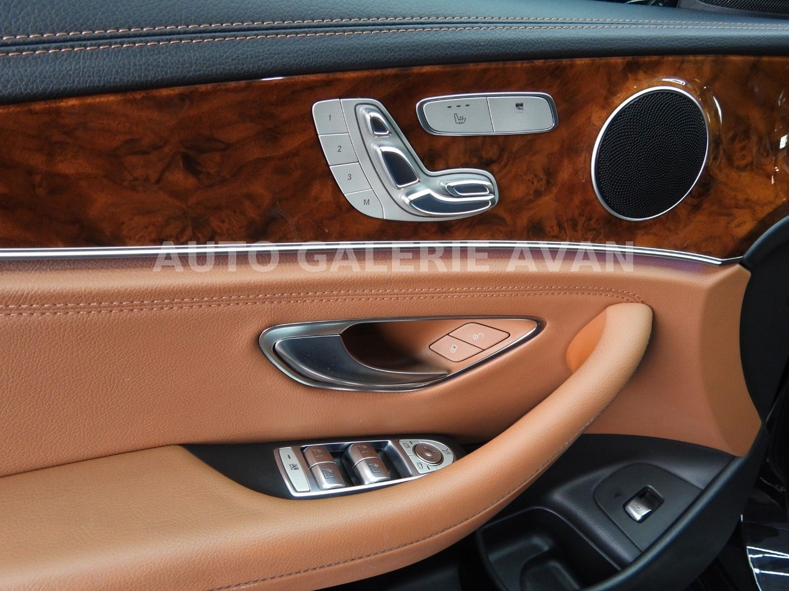 Mercedes-Benz E 220 D T AMG LINE/WIDESCREEN/MULTI/MEMORY/360°/ foto 15