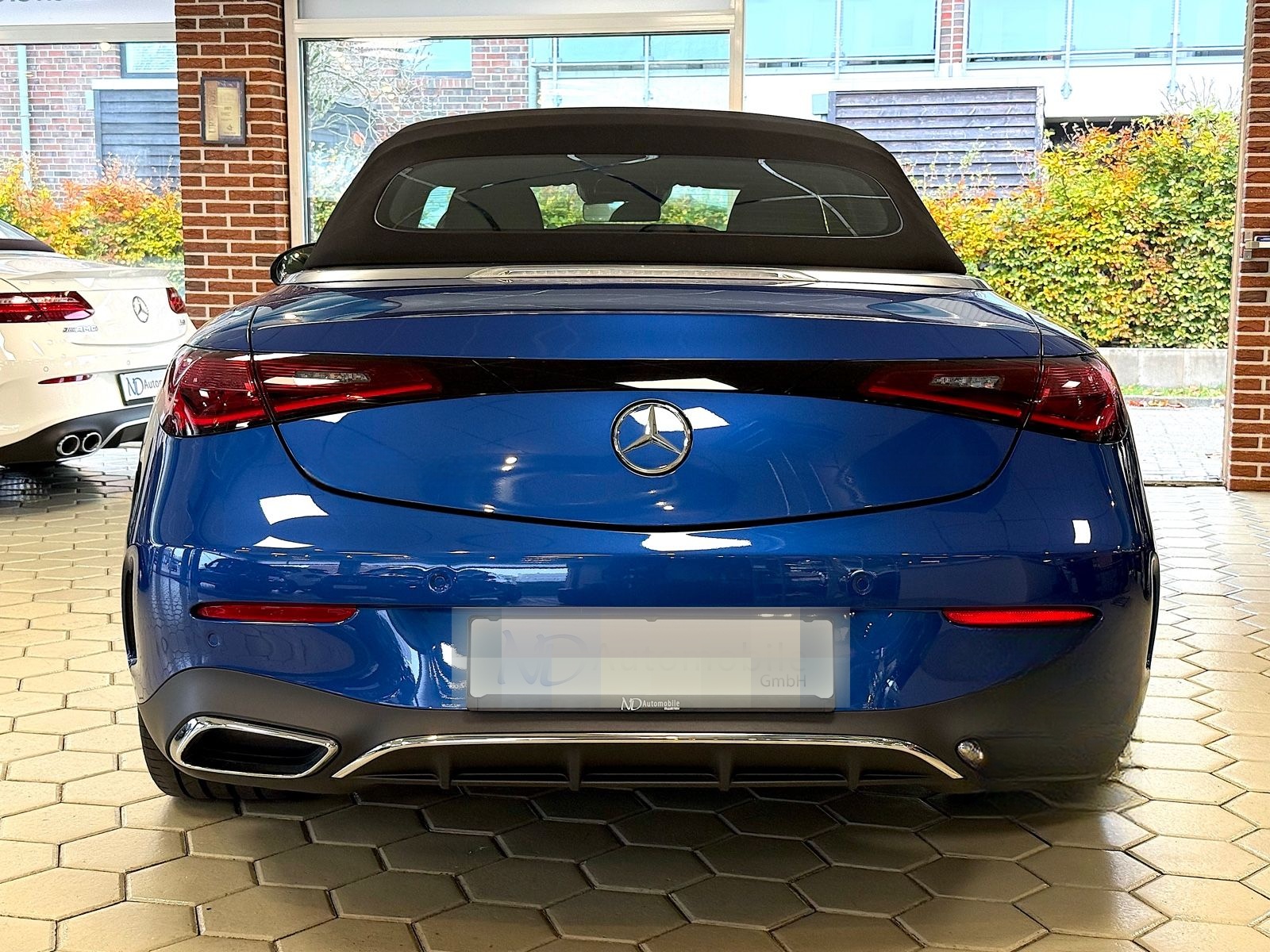 Mercedes-Benz CLE 300 Cabrio 4Matic AMG Line Premium Plus foto 6