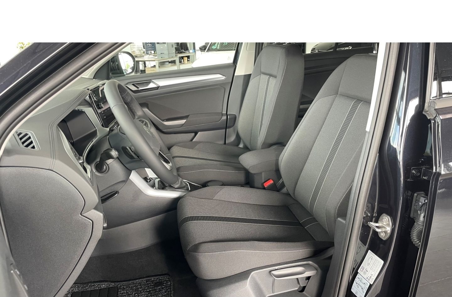 Volkswagen T-Roc Prime 1.5 TSI Navi Keyless LED Kamera ACC  foto 7