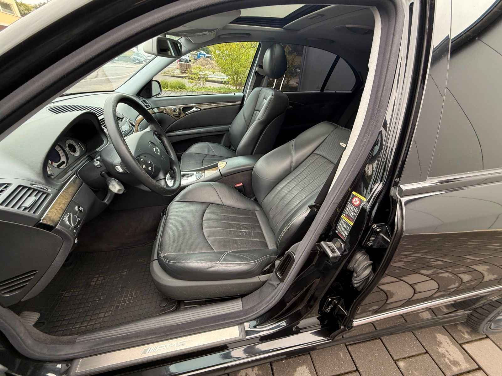 Mercedes-Benz E 55 AMG E -Klasse Lim. E 55 AMG VOLL foto 17