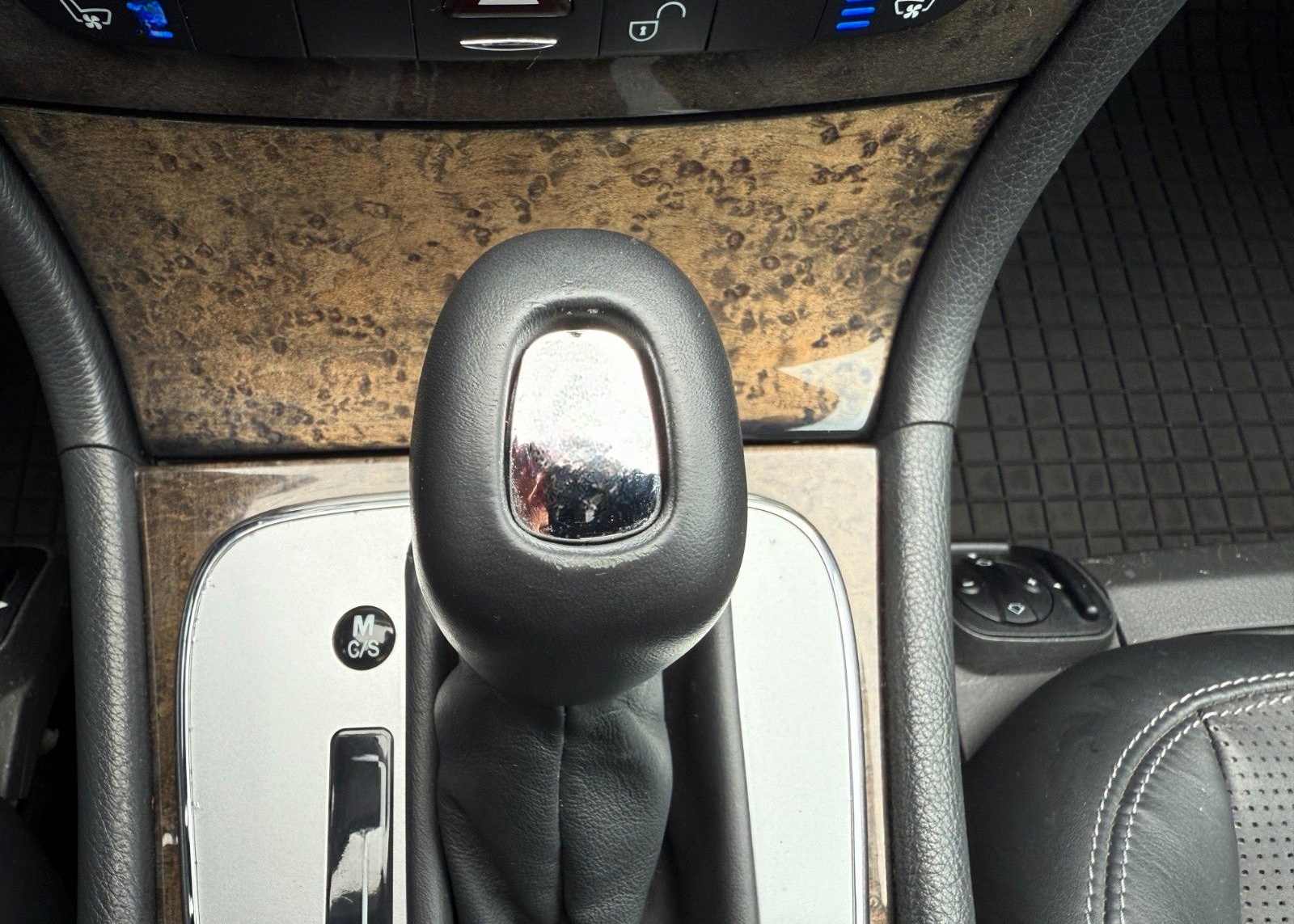 Mercedes-Benz E 55 AMG E -Klasse Lim. E 55 AMG VOLL foto 4