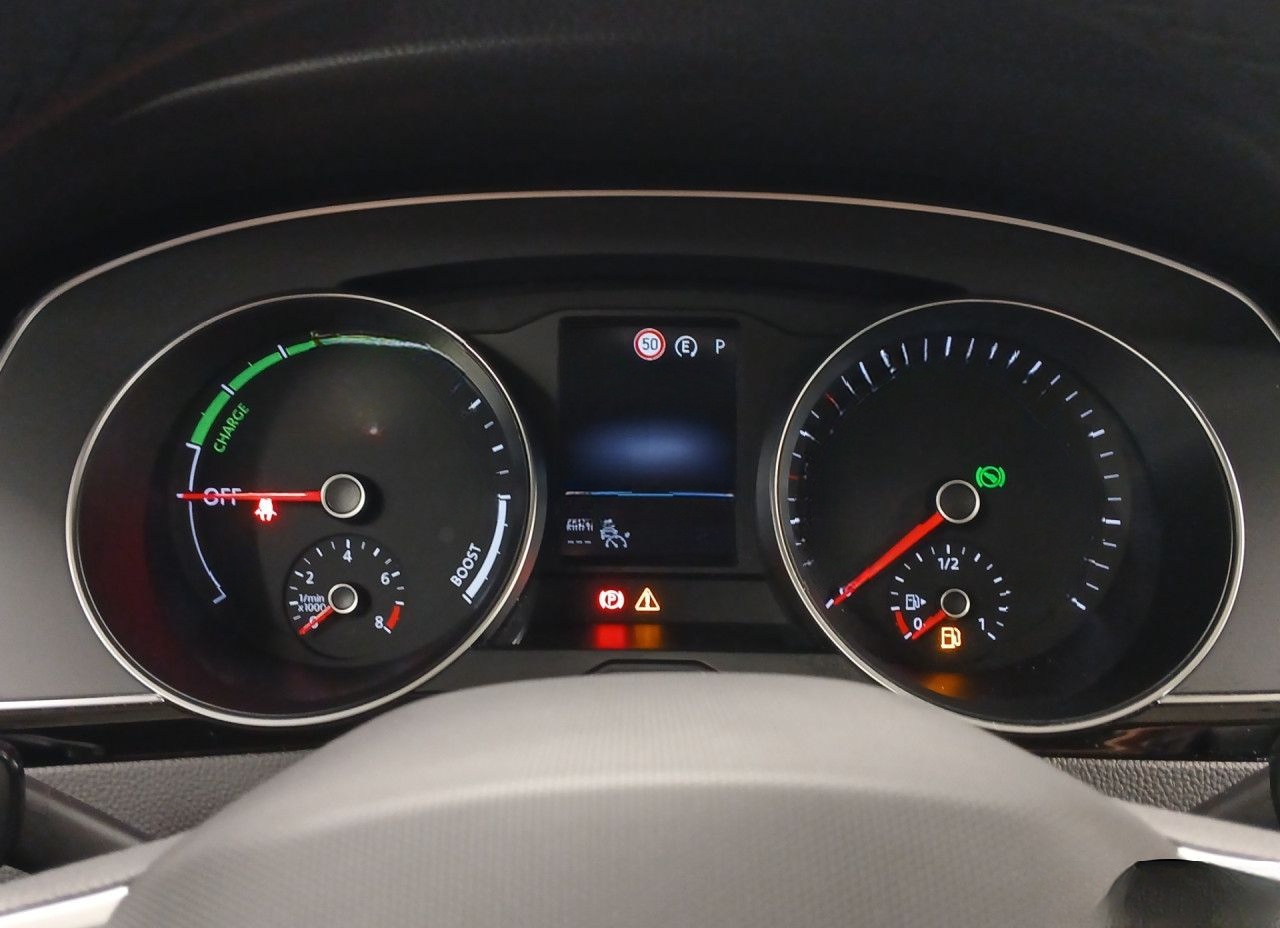 Volkswagen Passat Variant GTE Navi Pano RearView SHZ LED foto 18