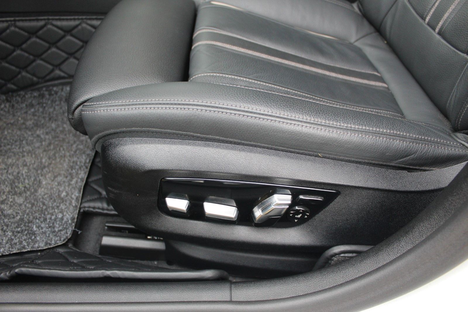 BMW 530d Touring Finanzierung/Inzahlungnahme möglich foto 12