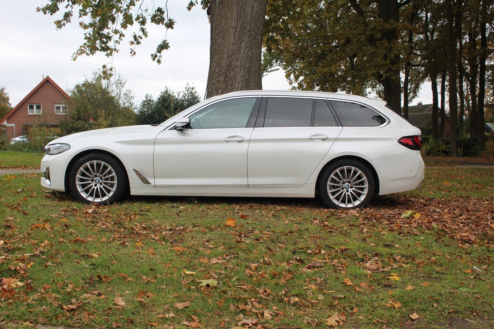 BMW 530d Touring Finanzierung/Inzahlungnahme möglich foto 3