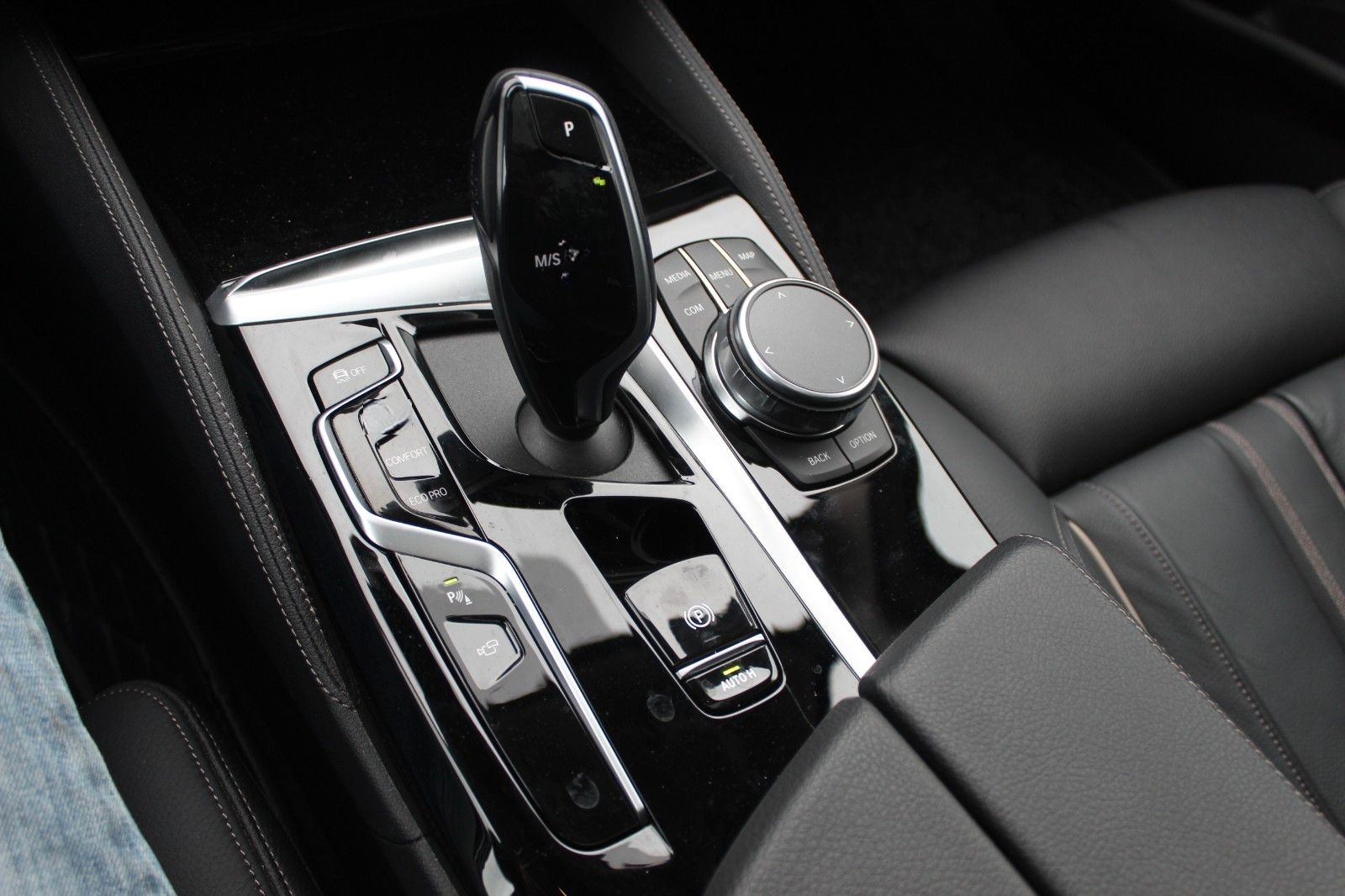 BMW 530d Touring Finanzierung/Inzahlungnahme möglich foto 8