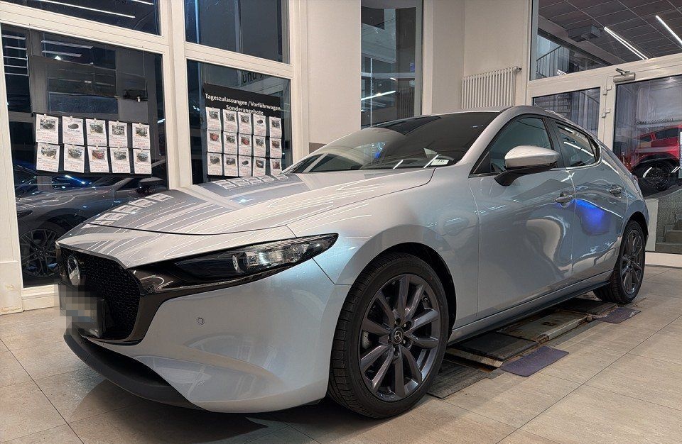 Mazda 3 Selection 2.0i AUTOMATIK+VOLL LED+HEAD-UP+KEYL foto 2