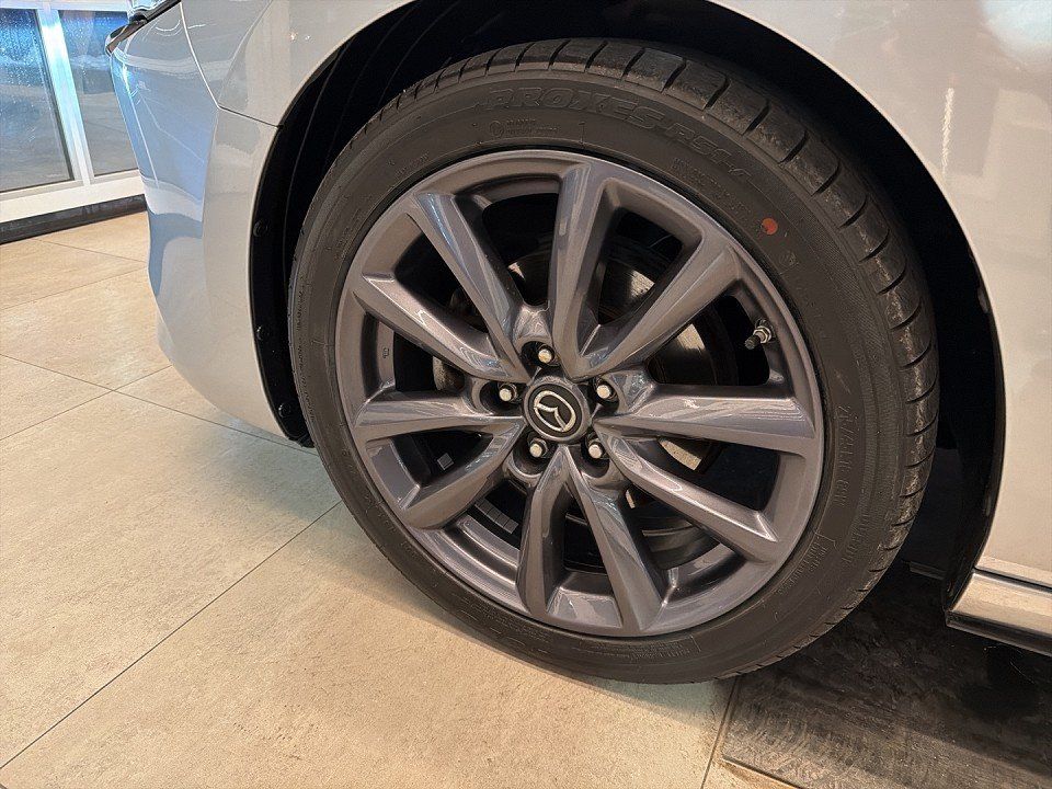 Mazda 3 Selection 2.0i AUTOMATIK+VOLL LED+HEAD-UP+KEYL foto 21