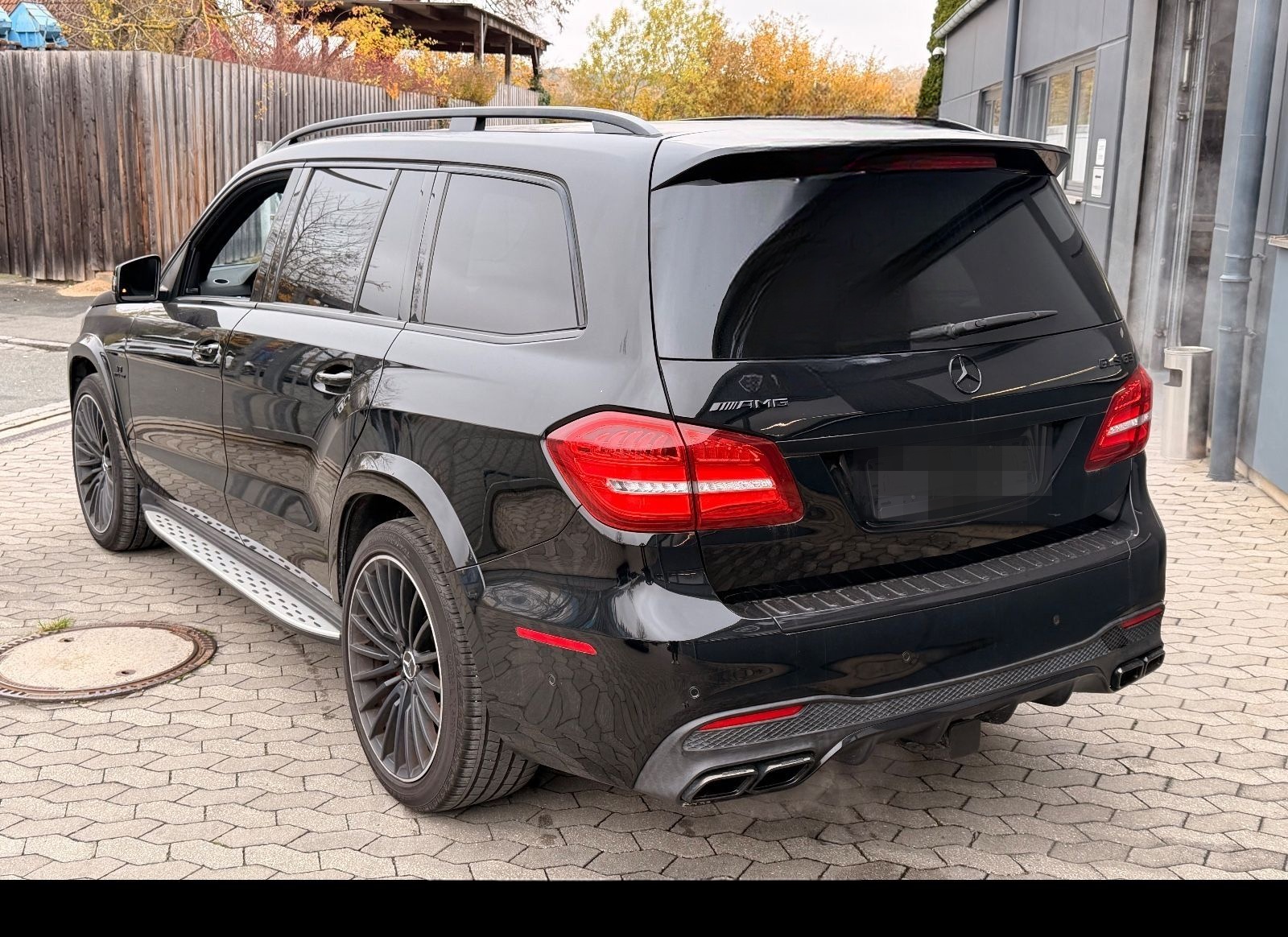Mercedes-Benz GLS 63 AMG 4Matic*Carbon*Kamera*Panorama*7 Sitze foto 5