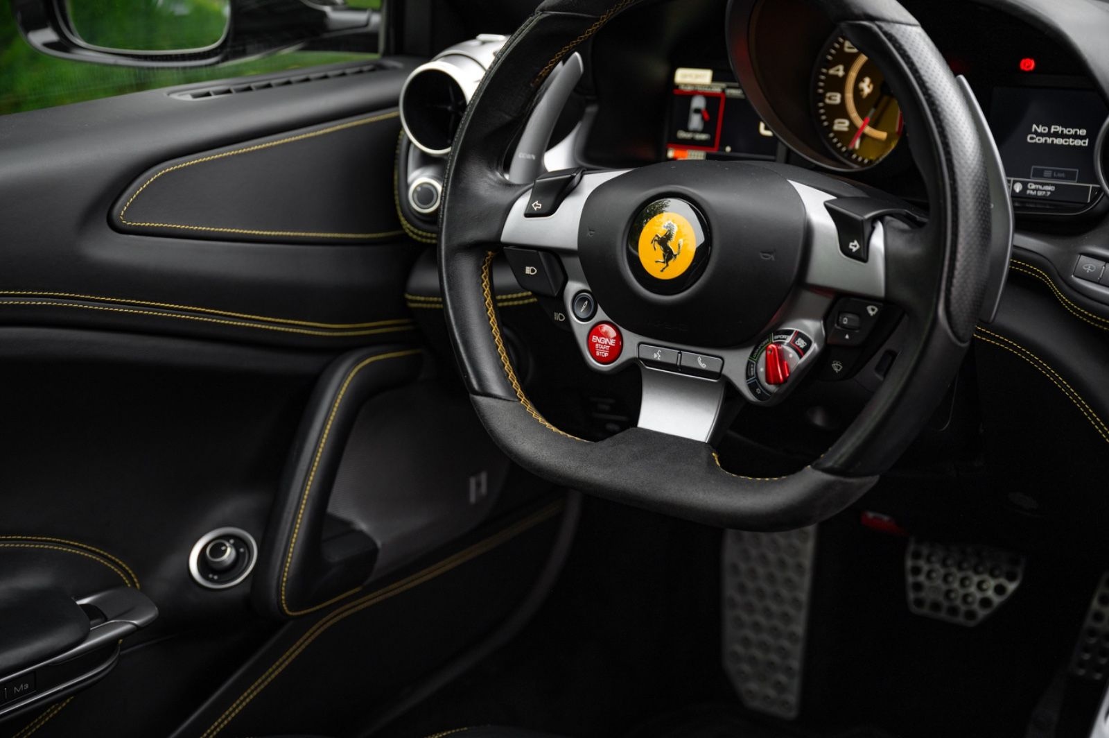 Ferrari GTC4Lusso 6.3 V12 690PS|Atelier|PassDisplay|Lift foto 14