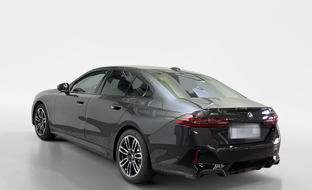 BMW 520d xDrive M Sport Pro AHK+Inno+Comfort+B&W foto 5