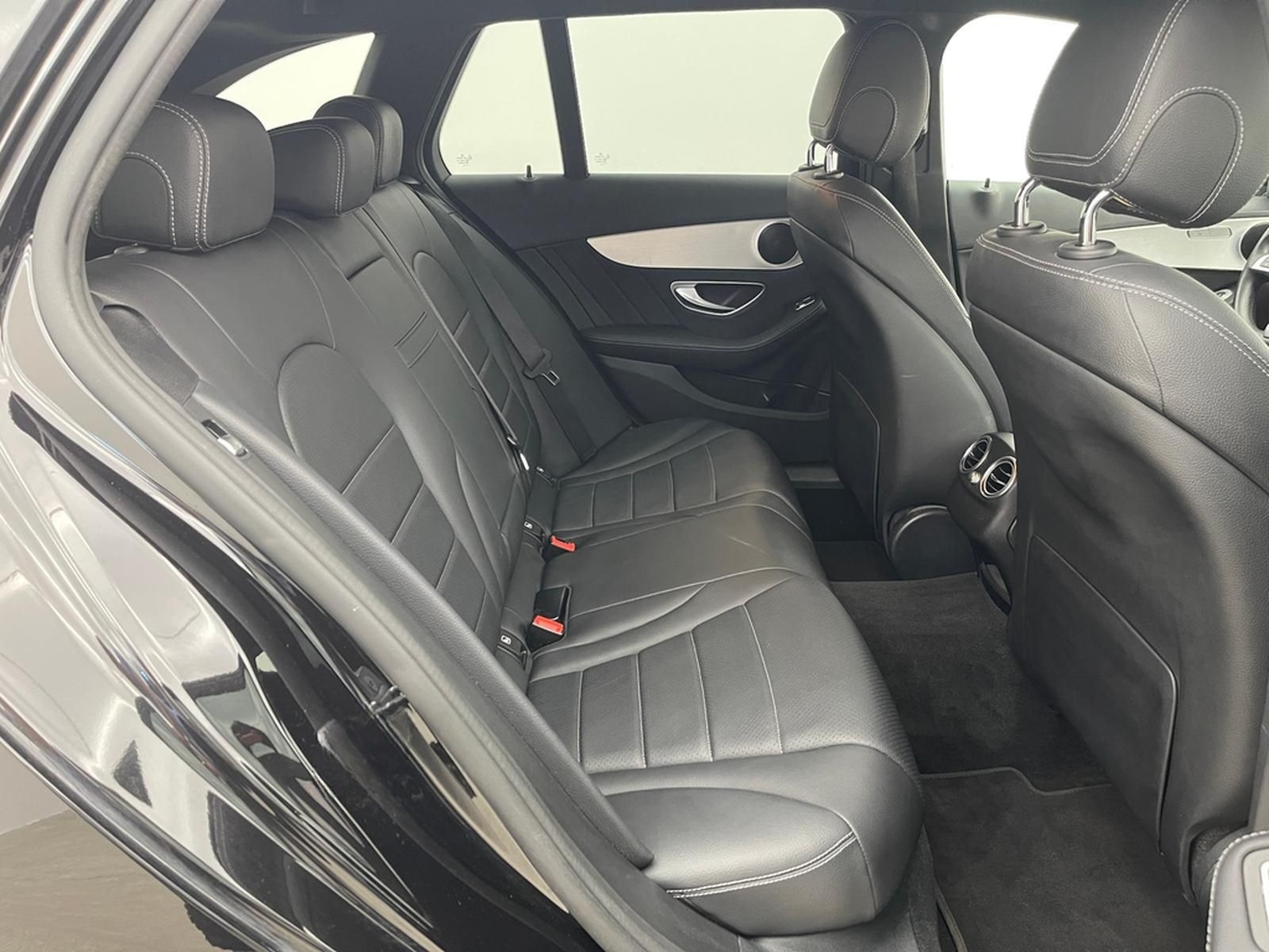Mercedes-Benz C 200 AMG PAKET LED*KEYLESS*SHZ*PARK foto 13