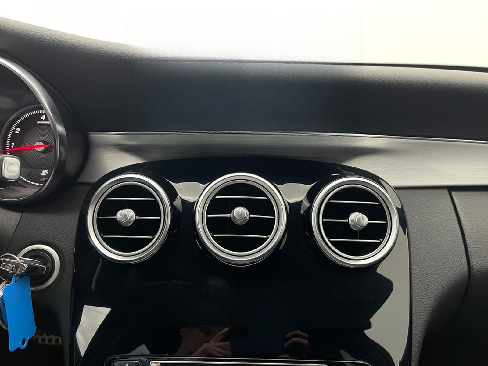 Mercedes-Benz C 200 AMG PAKET LED*KEYLESS*SHZ*PARK foto 24