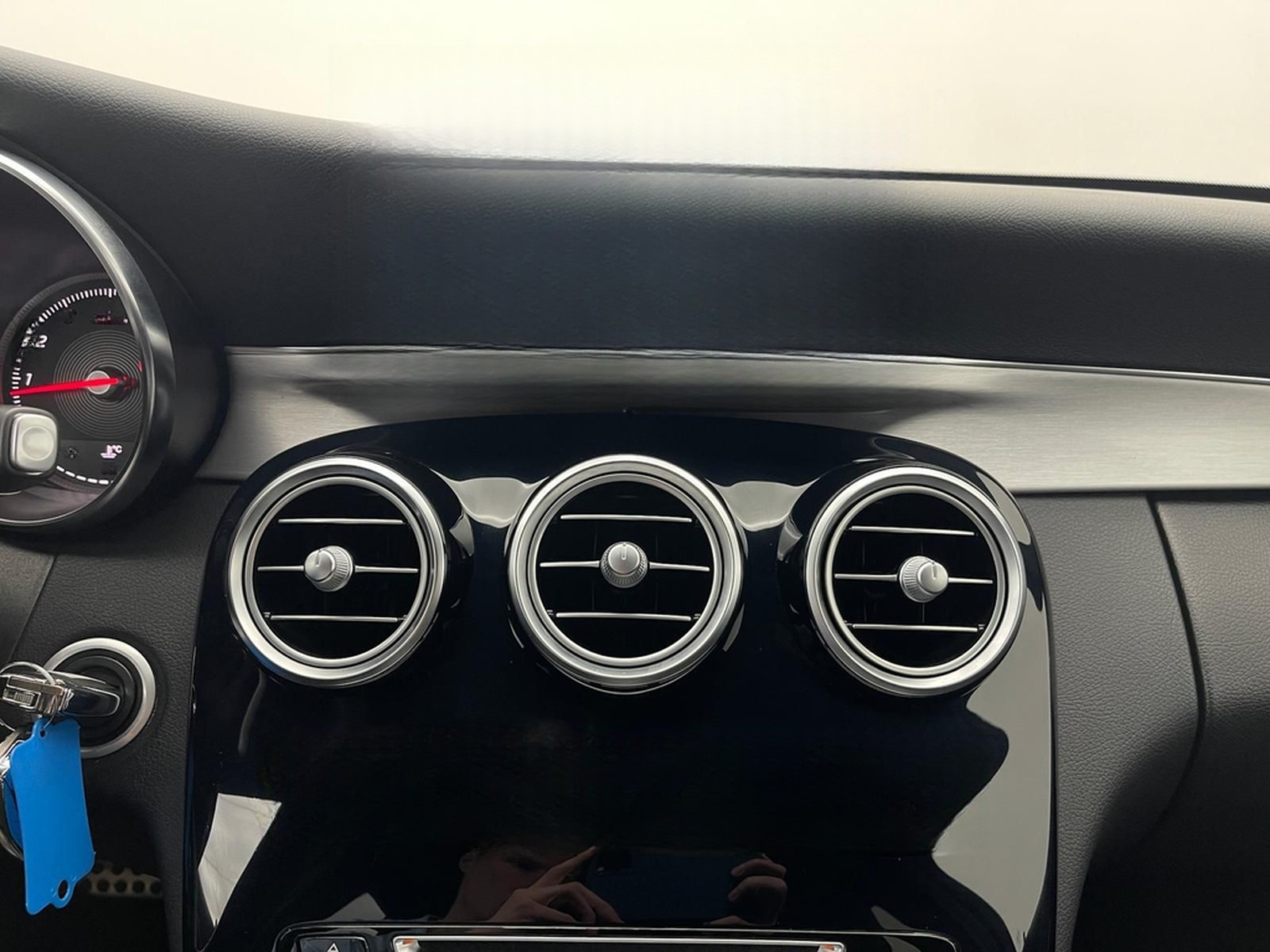 Mercedes-Benz C 200 AMG PAKET LED*KEYLESS*SHZ*PARK foto 25