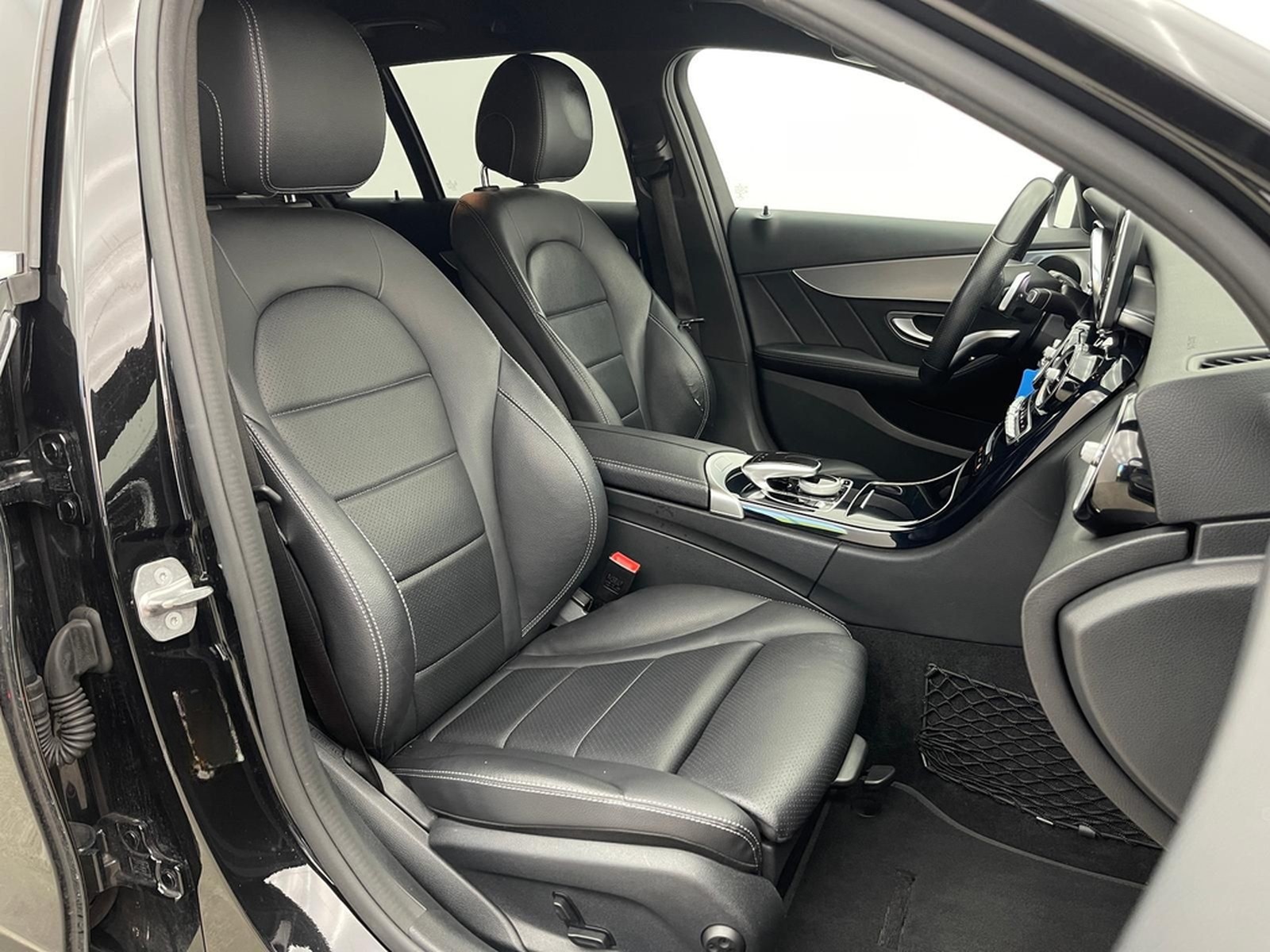 Mercedes-Benz C 200 AMG PAKET LED*KEYLESS*SHZ*PARK foto 26