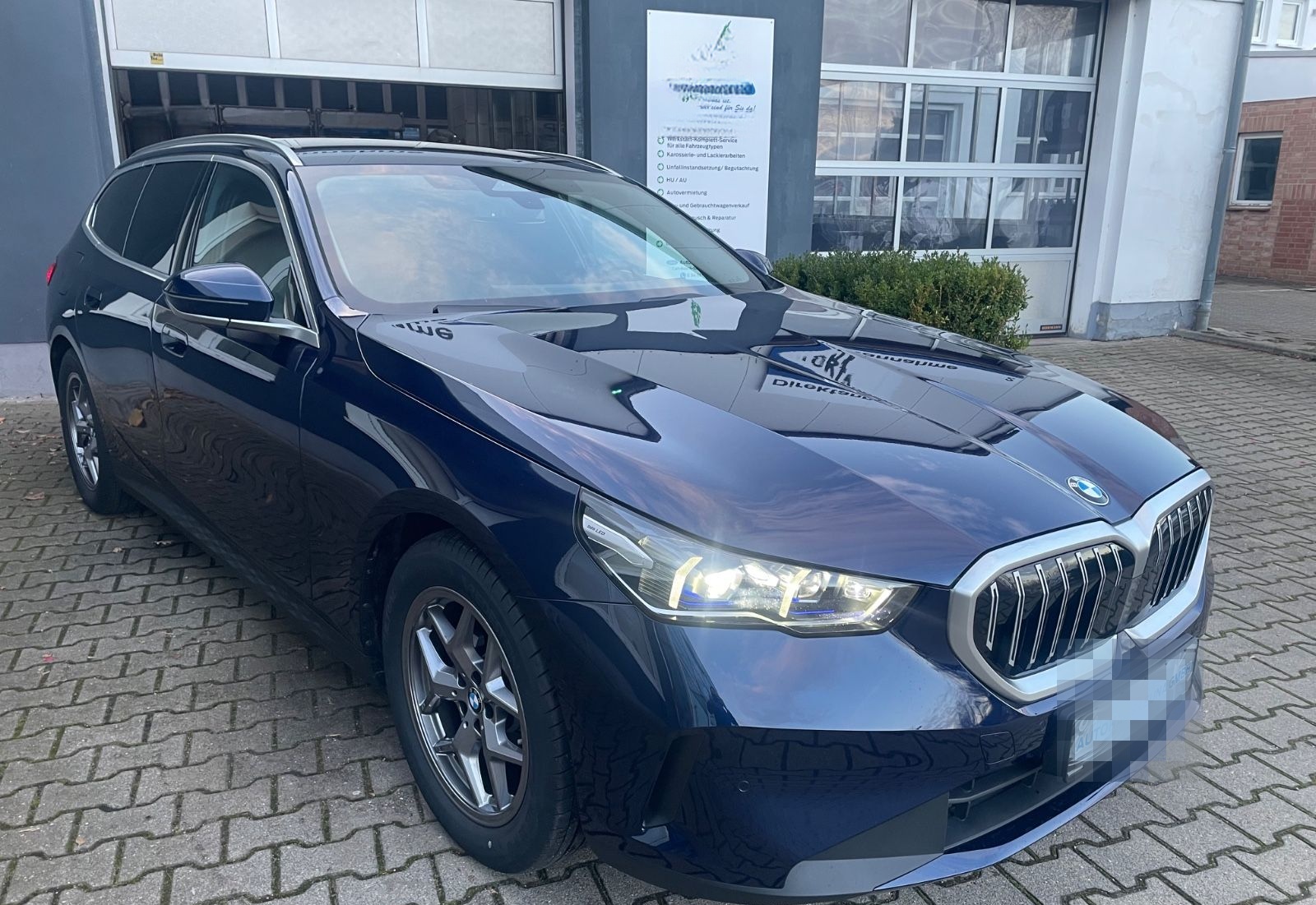 BMW 520 Kombi Auto TDi197 Navi/LED/Leder/LMF/Tempo foto 3