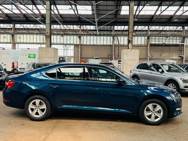 Skoda Superb AmbitionTSI DSG LED PDC SHZ SMART LINK foto 3