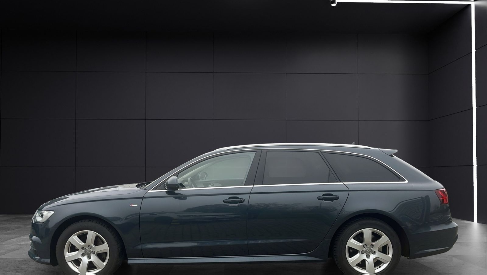 Audi A6 Avant 3.0 TDI / Navi / Pano / S-Line / AHK foto 2
