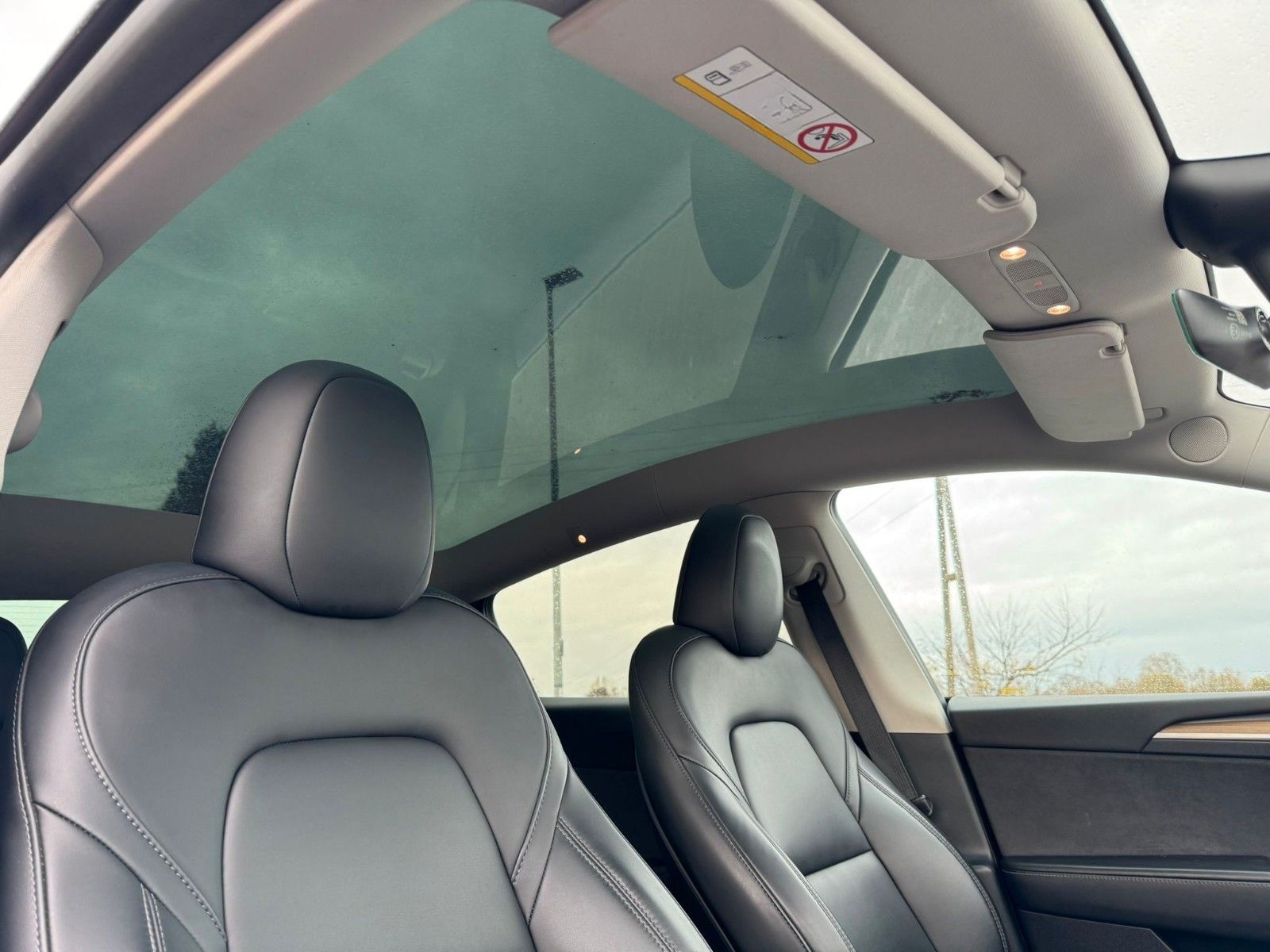 Tesla Model Y Long Range Dual AWD foto 7