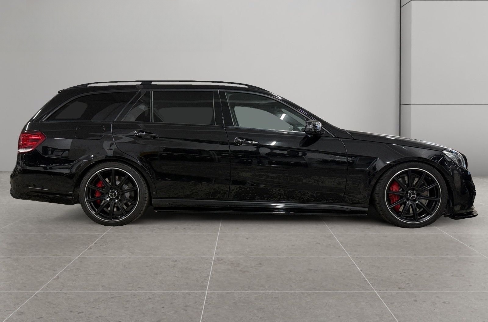 Mercedes-Benz E 63 AMG S T 4Matic, Scheckheft, Garantie foto 2