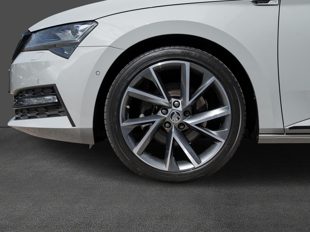 Skoda Superb Sportline 4x4 Canton PANO AHK 360° DCC foto 4