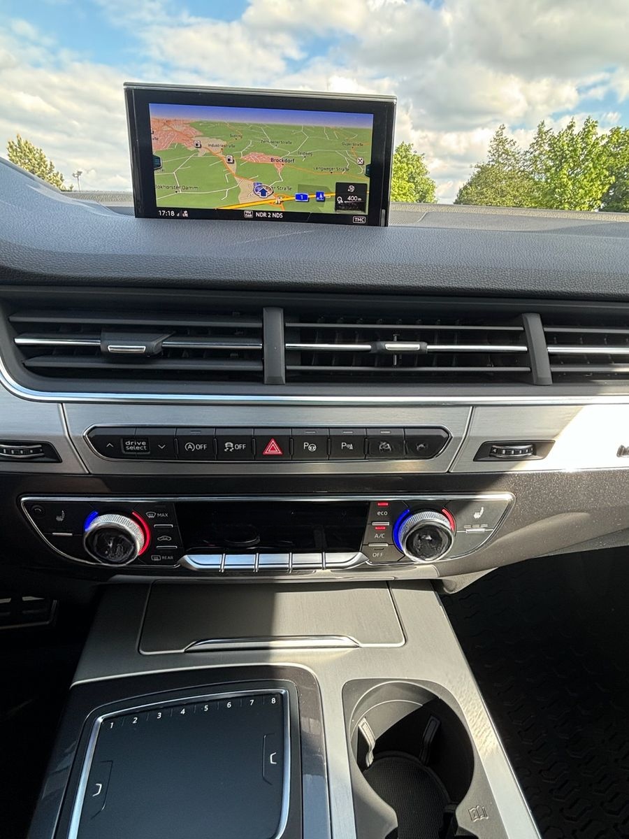 Audi Q7 3,0 TDI  *fast Vollausstattung* foto 19