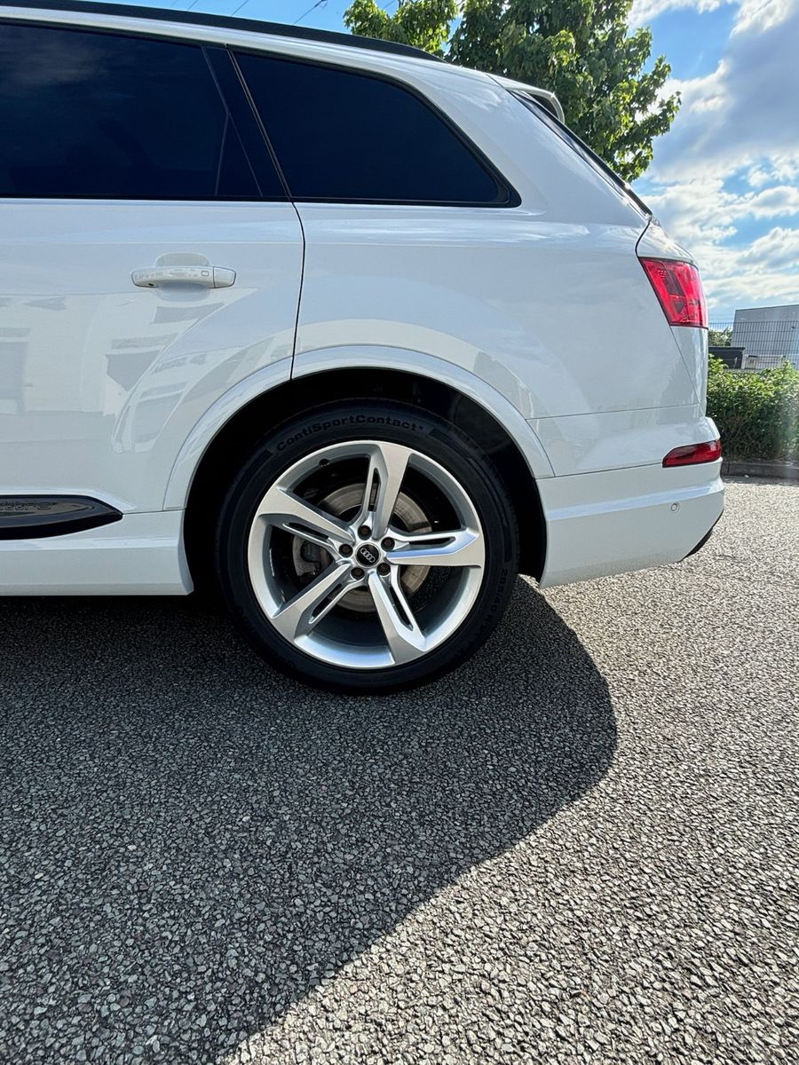 Audi Q7 3,0 TDI  *fast Vollausstattung* foto 10