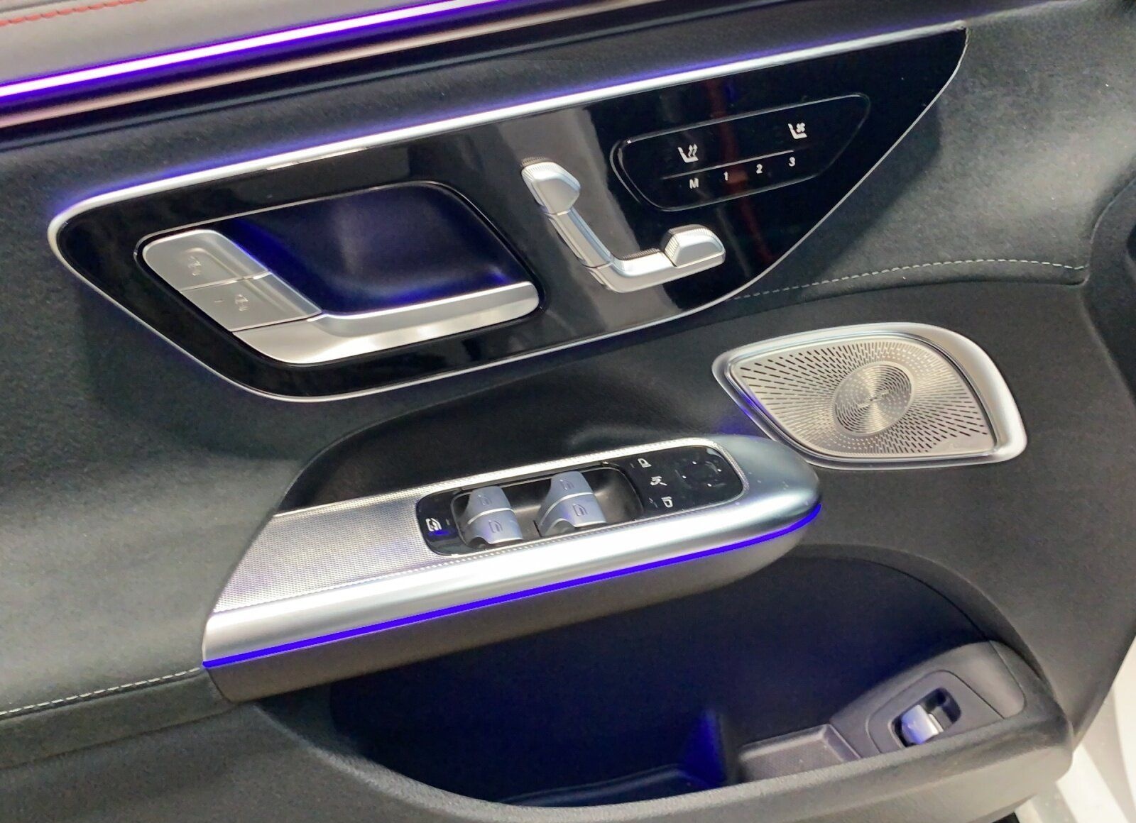 Mercedes-Benz EQE 500 4M AMG L HUD Airm HYPERSCREEN Pano Distr foto 16