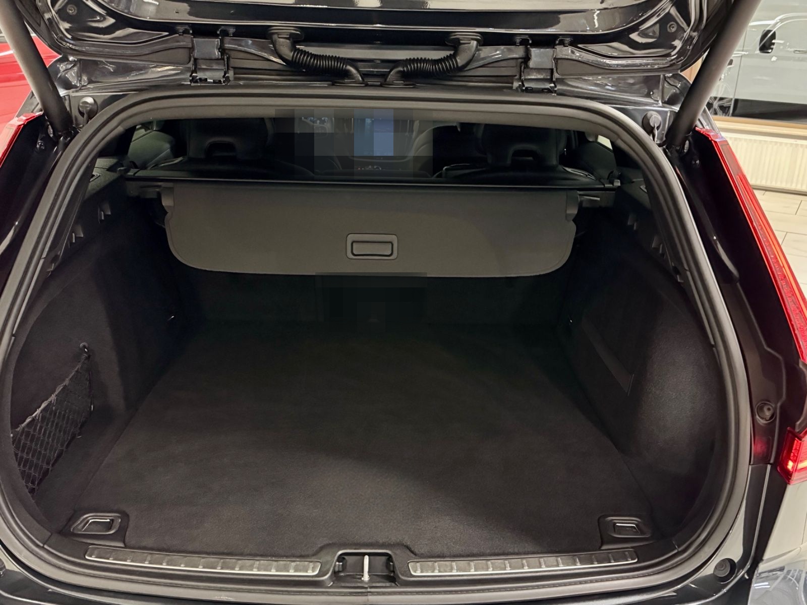 Volvo V60 2.0 D4 INSCRIPTION AHK LEDER NAVI H/K KAMERA foto 11