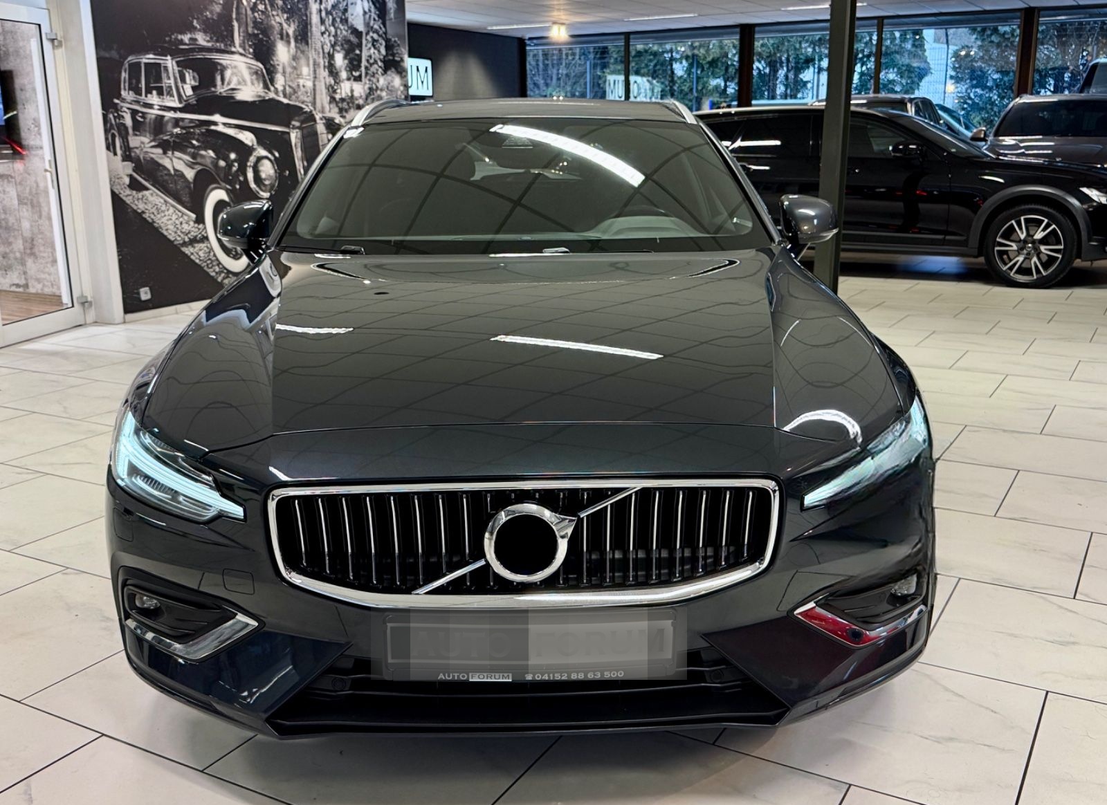 Volvo V60 2.0 D4 INSCRIPTION AHK LEDER NAVI H/K KAMERA foto 3