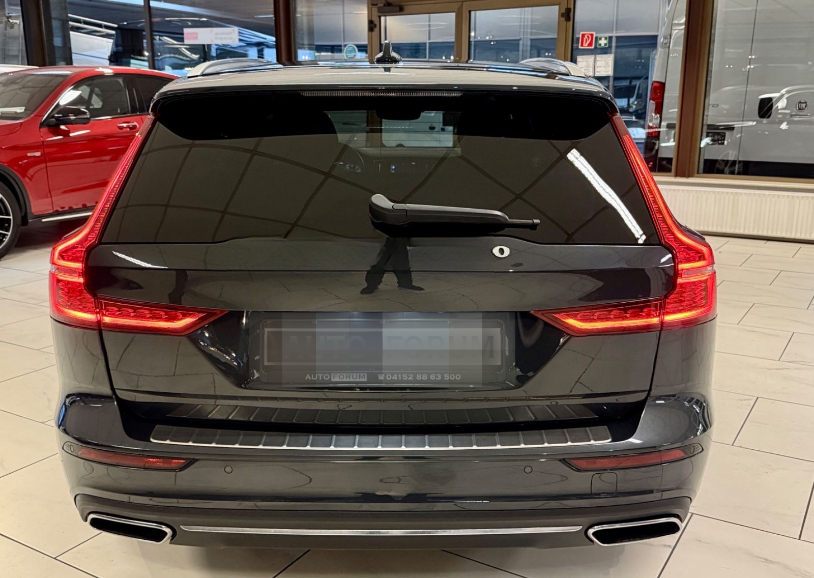 Volvo V60 2.0 D4 INSCRIPTION AHK LEDER NAVI H/K KAMERA foto 8