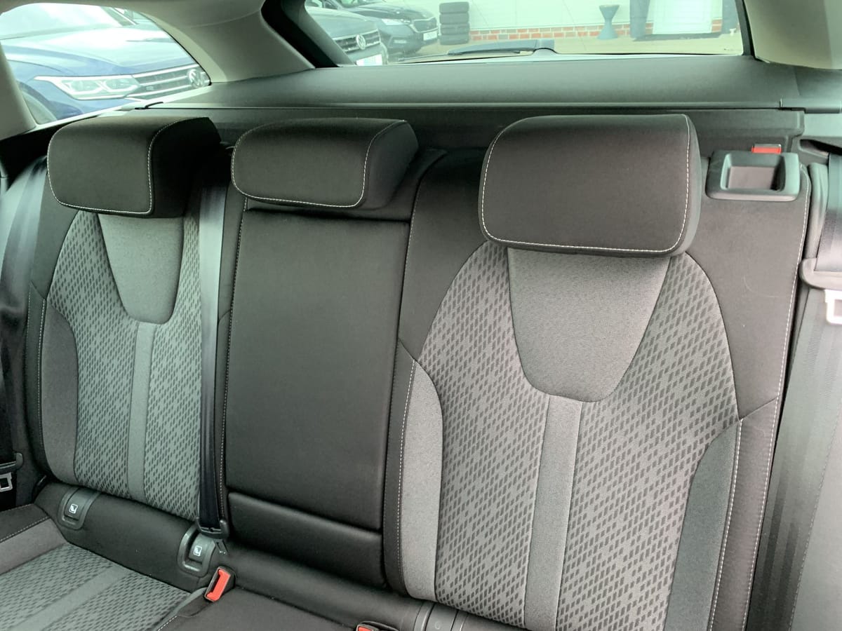 Skoda Octavia 2.0 TDI First Edition LED AHK Matrix foto 12