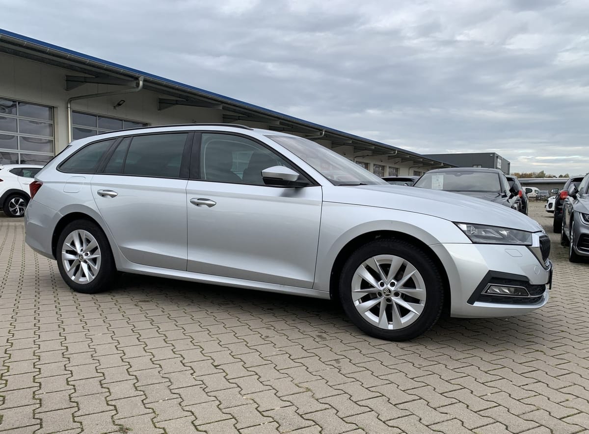Skoda Octavia 2.0 TDI First Edition LED AHK Matrix foto 3