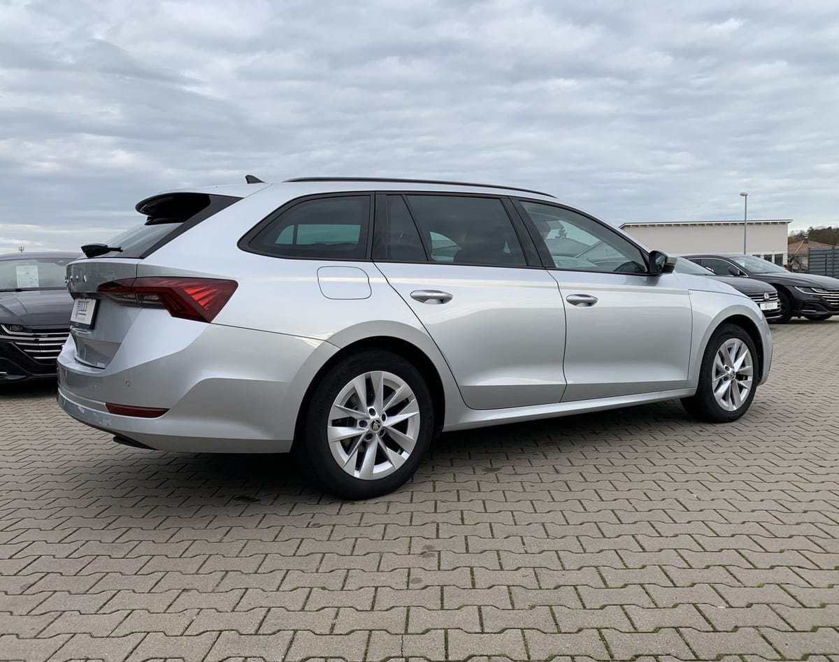 Skoda Octavia 2.0 TDI First Edition LED AHK Matrix foto 4