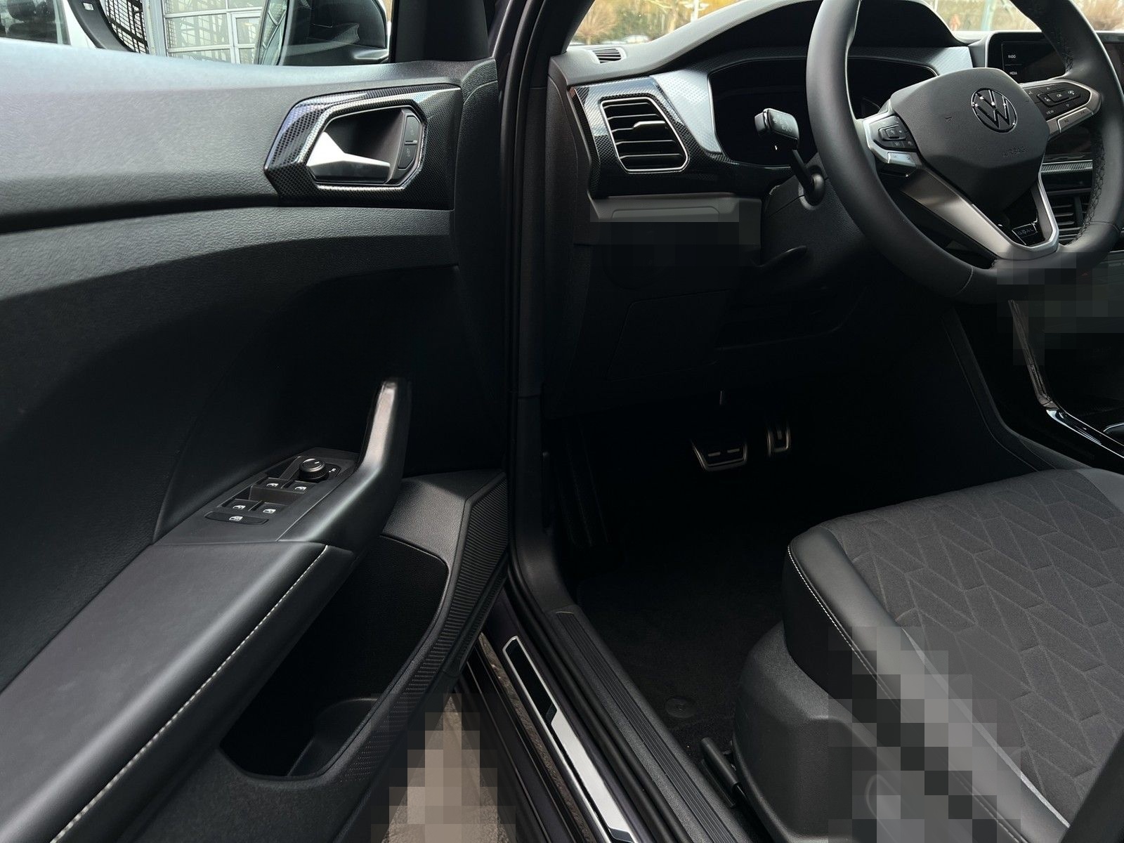 Volkswagen T-Cross 1.0 TSI Goal DSG foto 12