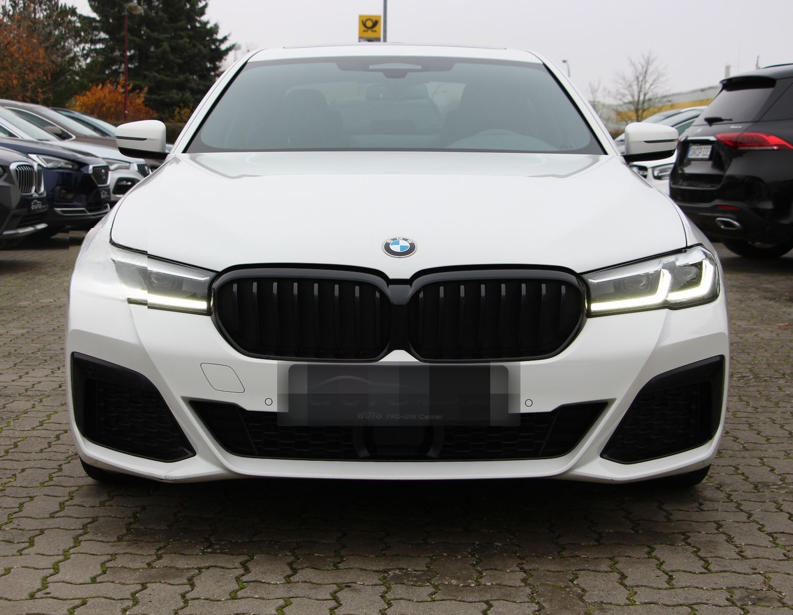 BMW 5 Limousine 520 d xDrive M Sport foto 2