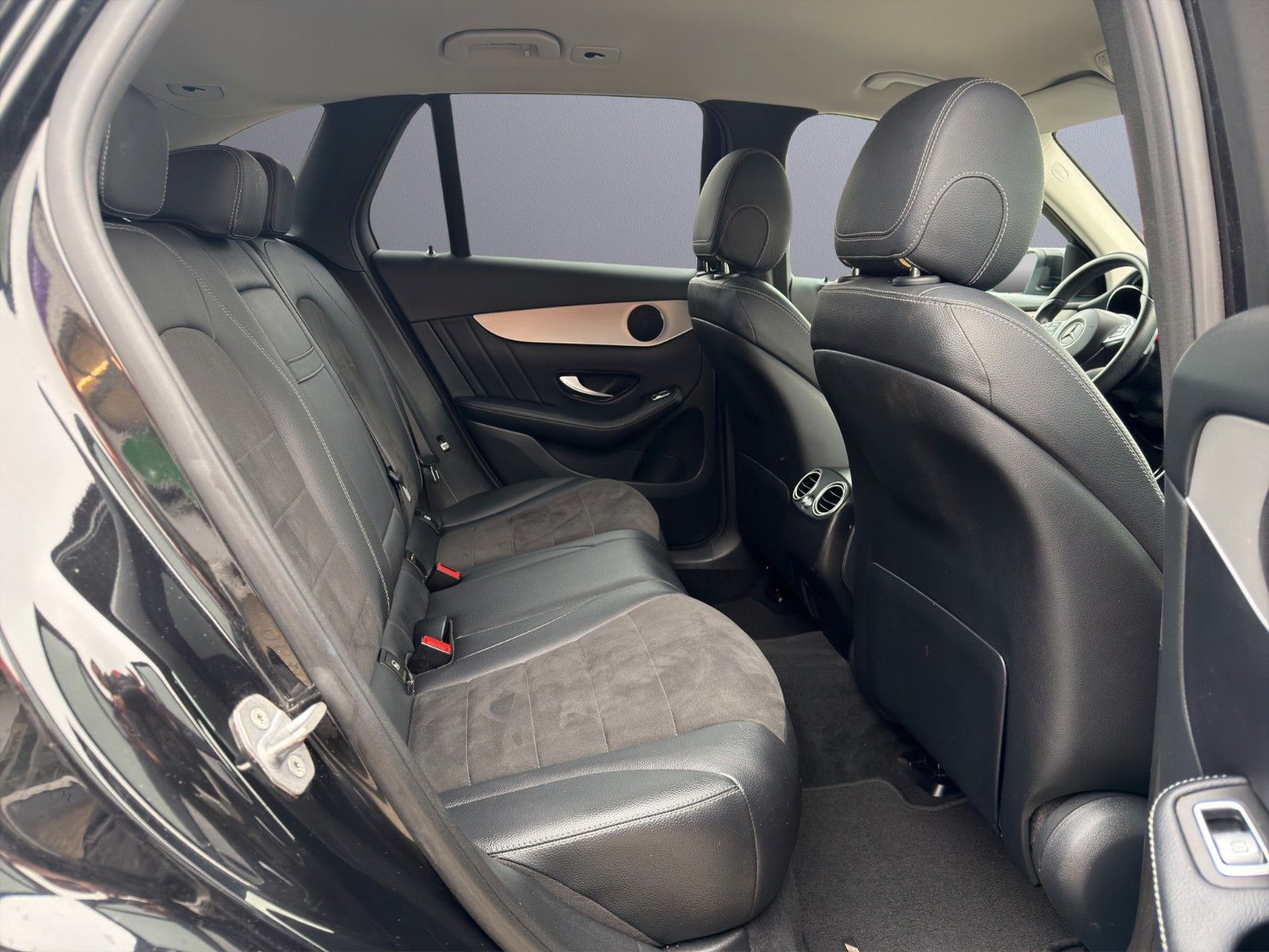 Mercedes-Benz GLC 220d 4Matic LED/Alcantara/AMG Interieur/RFK foto 12