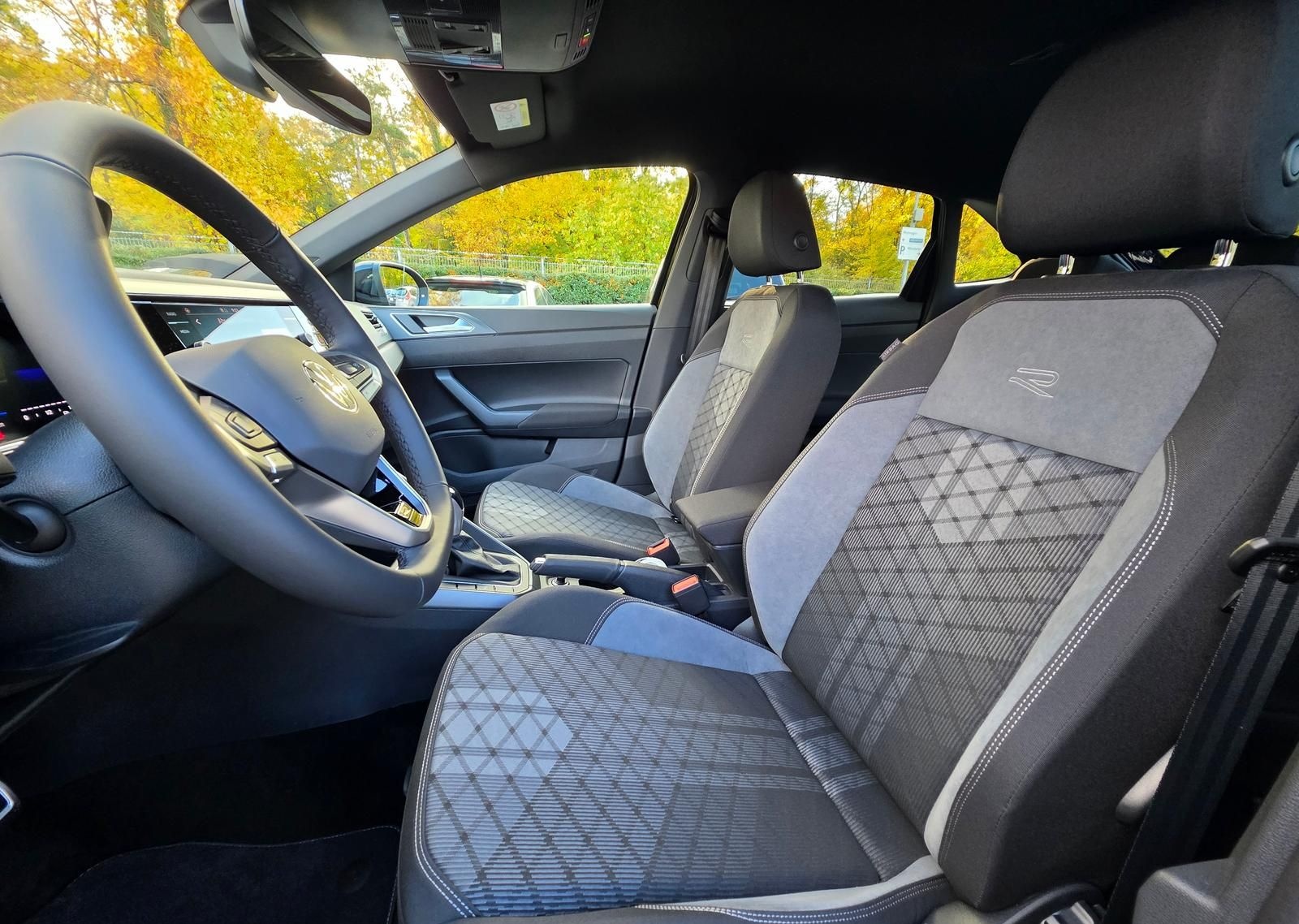 Volkswagen Taigo 1.5 TSI R-Line*RVIEW*NAVI*uvm. foto 6