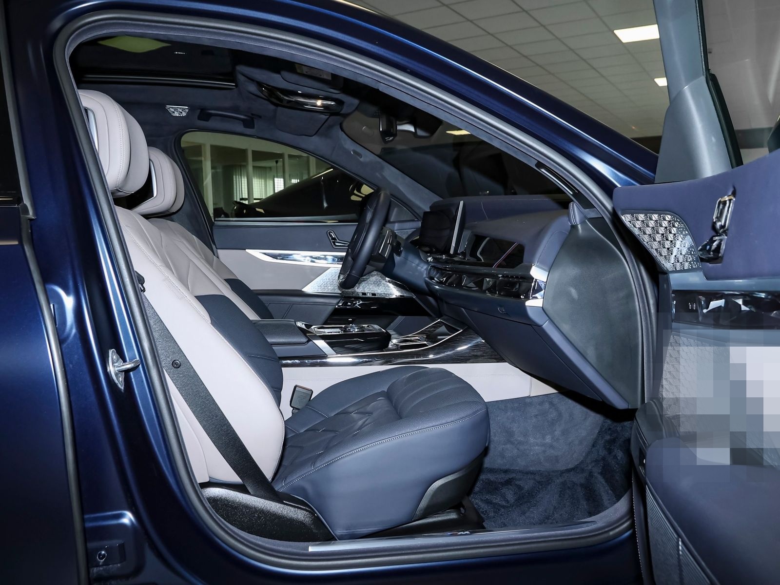BMW 750e xDrive M Paket Pro foto 3